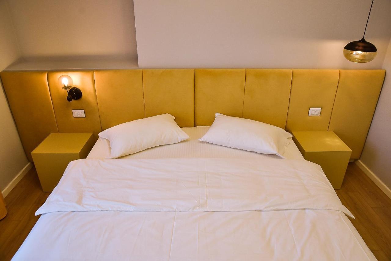 Hotel Jurgen Rinas Luaran gambar