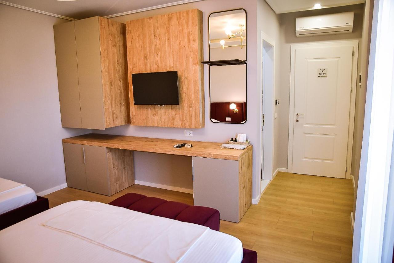 Hotel Jurgen Rinas Luaran gambar