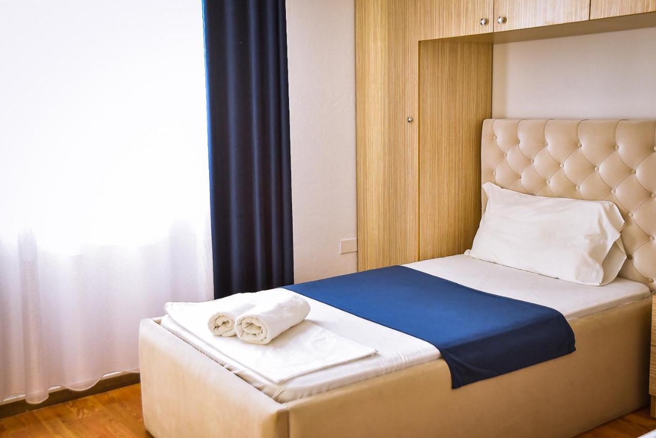 Hotel Jurgen Rinas Luaran gambar