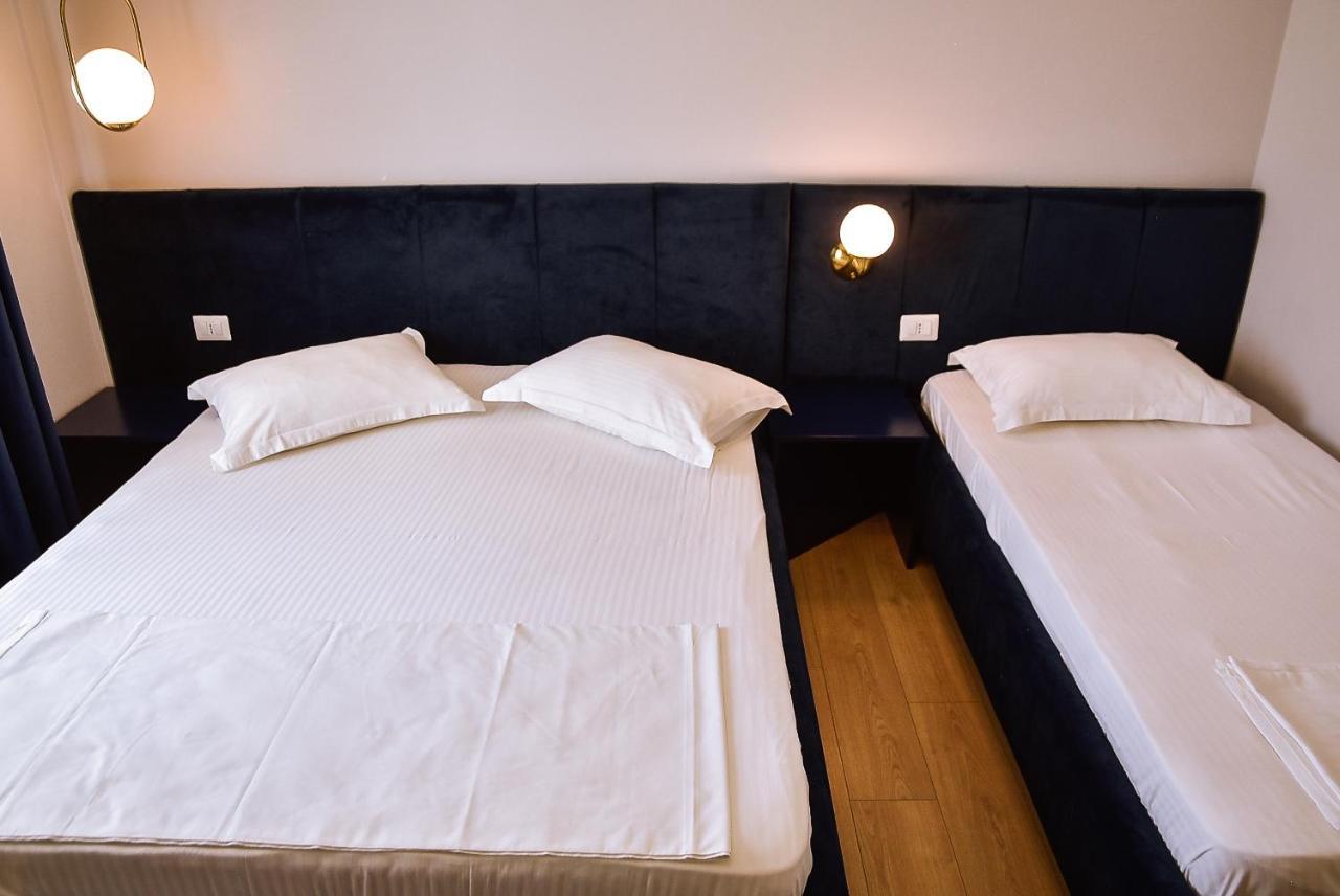 Hotel Jurgen Rinas Luaran gambar