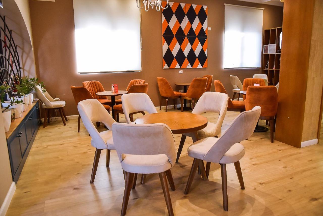 Hotel Jurgen Rinas Luaran gambar
