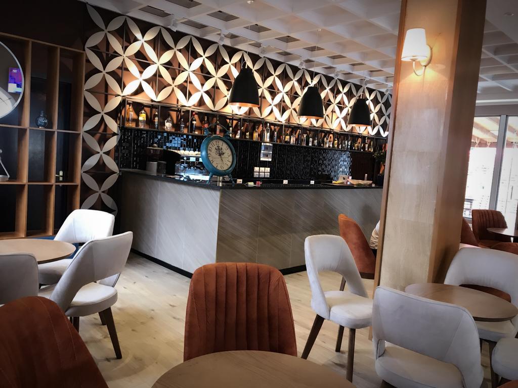 Hotel Jurgen Rinas Luaran gambar