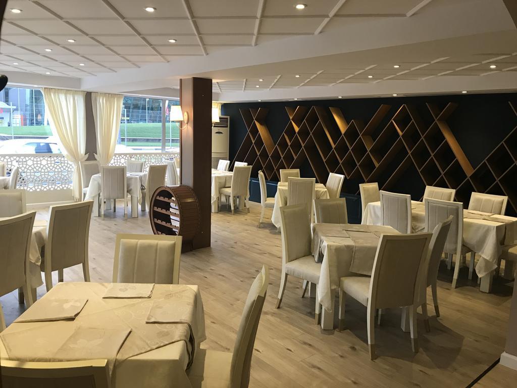 Hotel Jurgen Rinas Luaran gambar